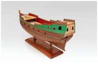 H&uuml;tte geklinkert, Relinge fertiggestellt und Aufbauten lackiert