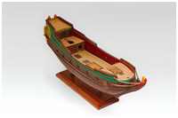 Heckverzierungen komplettiert sowie Rumpf mattiert und versiegelt