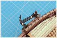 Anker probeweise auf der Fockr&uuml;ste platziert