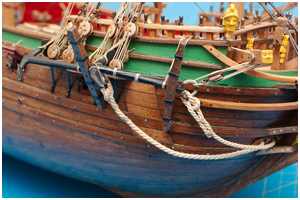 Ankerkabel an die Anker gebunden