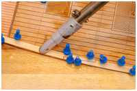 seitliches Biegen der Leiste des Schandeckels