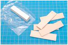 Kunststoffprofil als Klebehilfe