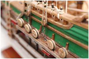 Seitentakel steifgesetzt