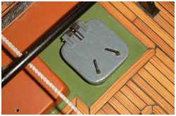 Mannluk zur achteren Leinenlast - man beachte die Haltefeder