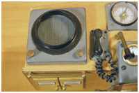 funktionst&uuml;chtiges Radarsichtger&auml;t, Br&uuml;ckentelefon und Kompass