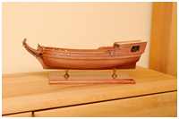 Ständerbrett mit Messingsäulen