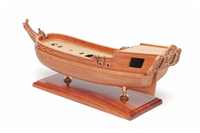 Stückpfortenkränze aufgeklebt, Galion und Ständerbrettchen fertiggestellt