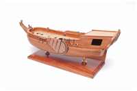 Bugzier angepasst, Speigatten, Seitenschwert und Poller fertiggestellt