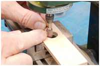 Stockpfosten, Eselshaupt und Flaggenmast