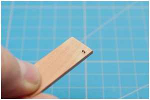 Ösen für die Keile des Haltebügels