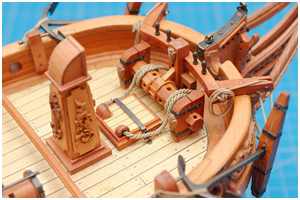 Ankerkabel läuft durch die Fallrohre ins Kabelgatt