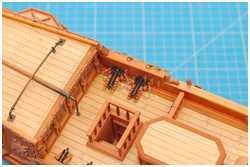 die achteren Geschütze