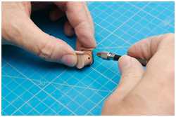 Verbolzen der Beschläge