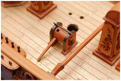 die Mastwinde ist aufgestellt