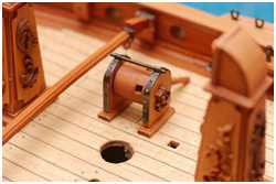 die Mastwinde ist aufgestellt