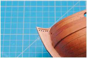 Stevenkopf mit Bohrungen und Schutzleiste