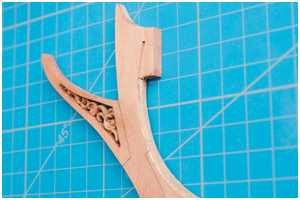 Galionsausleger mit Dekor