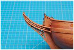 untere Galionsregeln verklebt