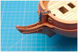 untere Galionsregeln verklebt