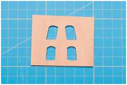 Herstellung der Fensterrahmen am Pavillonschott