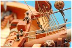 Fockhals am Stevenkopfbeschlag eingehakt