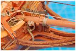 Ausholer am Bugsprietfuß belegt