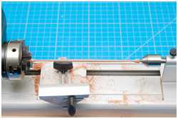 Feinschleifen der Rundhölzer