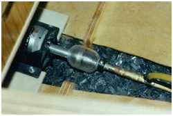 Schleuderfettbehälter aus einem Überraschungsei