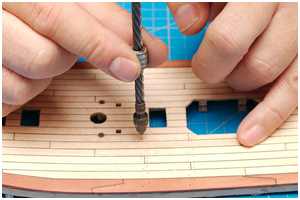 Imitation der Nagelung von Decksplanken