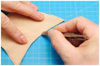 Schließen der Nählöcher